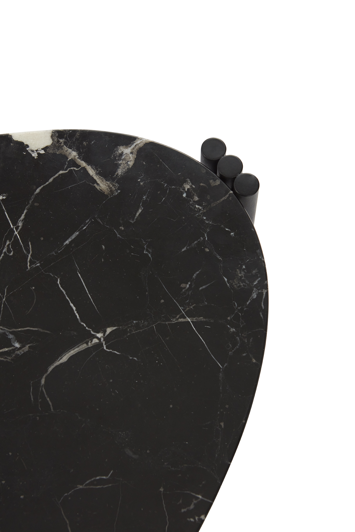 TRIBUS ovalt sofabord TRIBUS ovalt sofabord